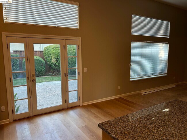 Building Photo - 501 Red Rome Ln