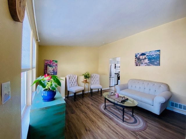 Building Photo - 1510 W Maple Ave