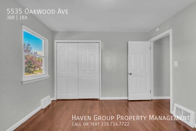 Building Photo - 5535 Oakwood Ave
