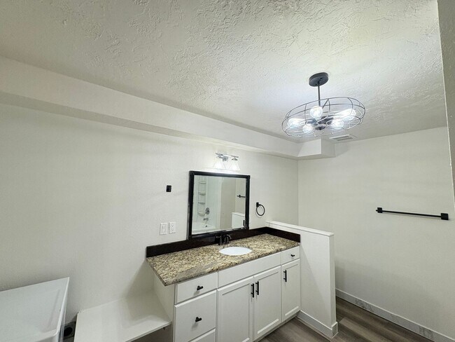 Building Photo - 1026 N 1100 W