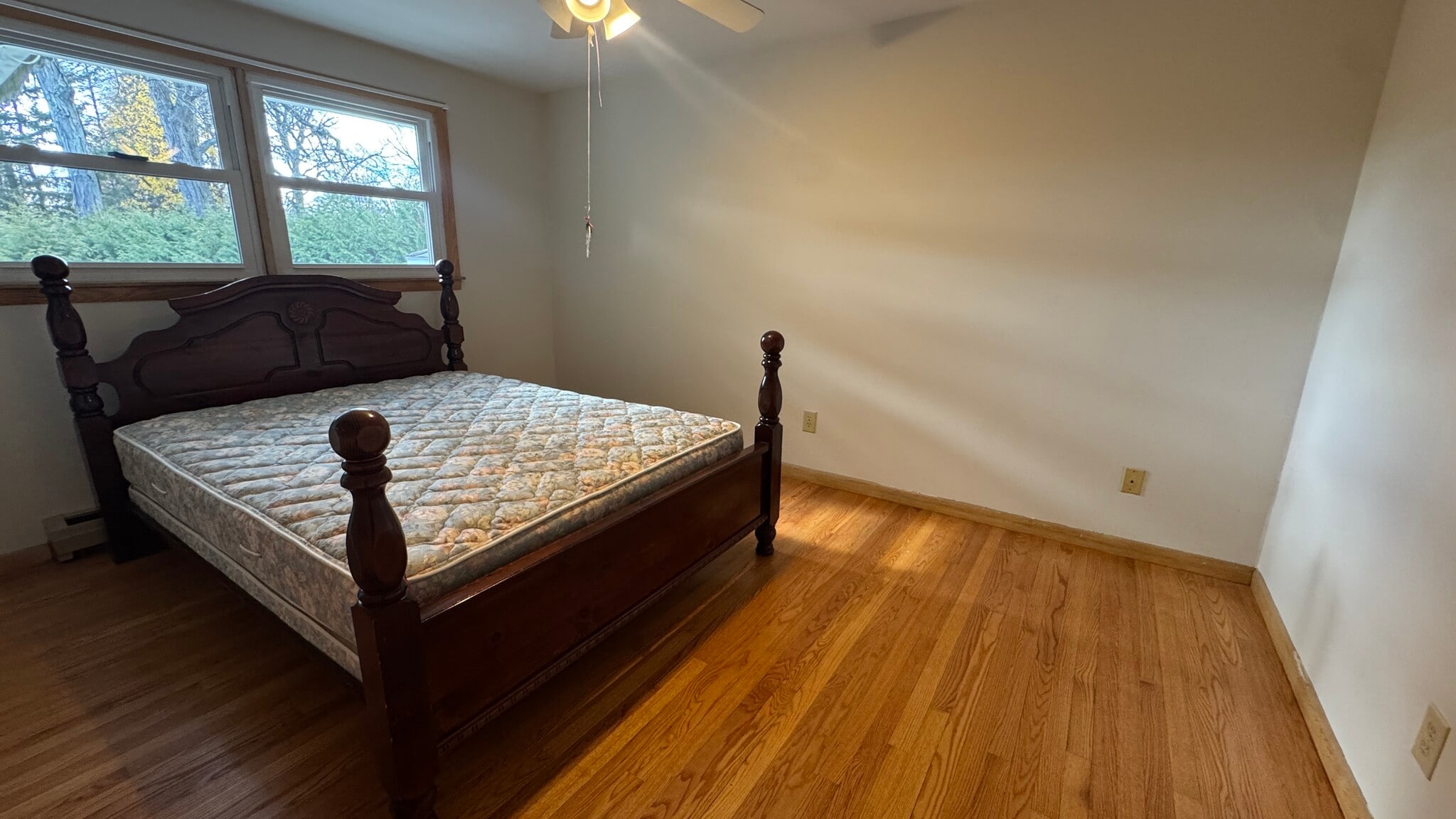 Building Photo - 2 Lawndale St