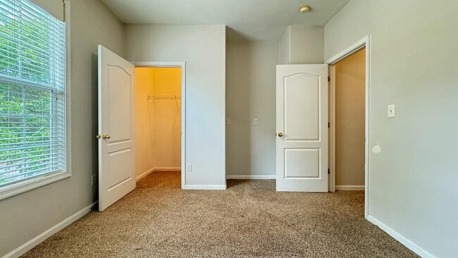 Building Photo - 1034 Grand Oak Ln