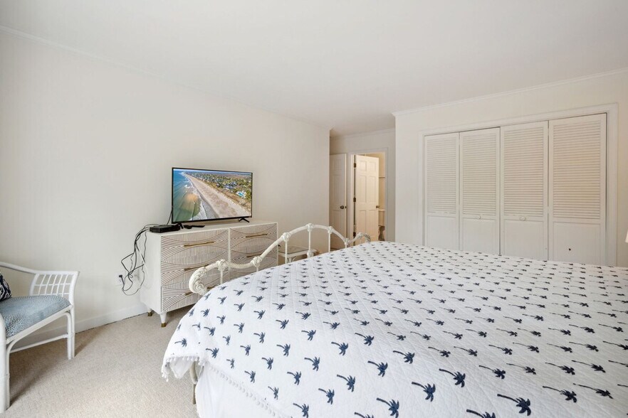 Building Photo - 162 Pioneer Loop