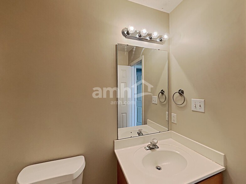 Building Photo - 2922 Cripple Creek Ct