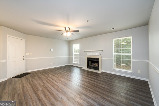 Building Photo - 4363 Thunderfork Ln
