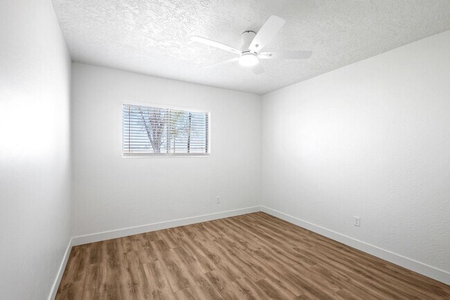Building Photo - 781 S 1800 W