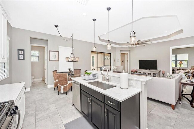 Building Photo - 26858 Weiskopf Dr