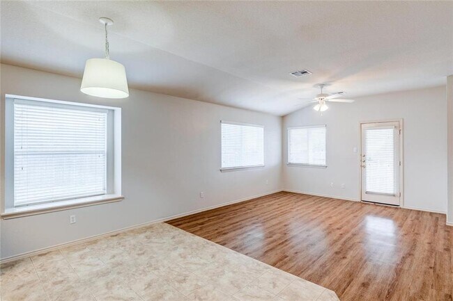 Building Photo - 405 Fort Thomas Pl