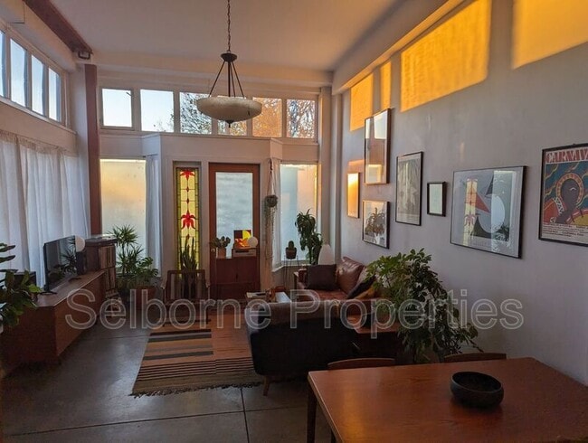 Building Photo - 5500 San Pablo Ave