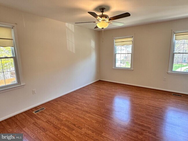 Building Photo - 7914 Forest Path Way