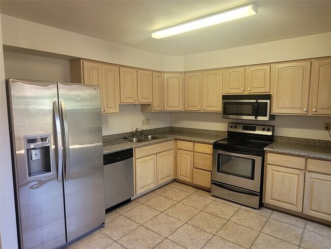 Building Photo - 7523 Beaudelaire Cir