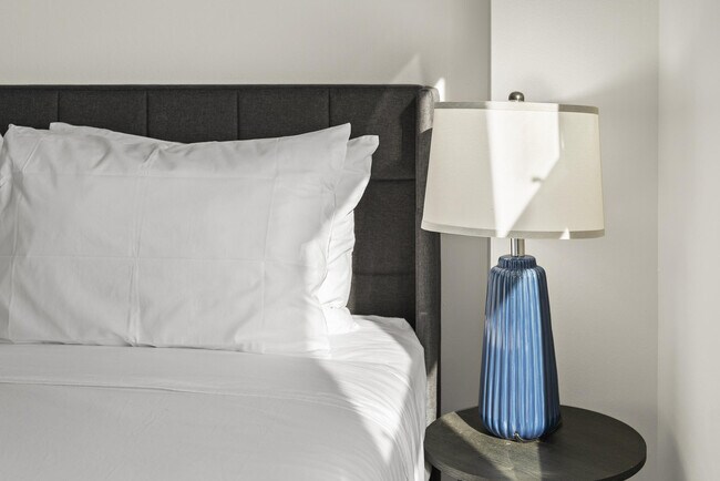 Building Photo - 175 Freeman St