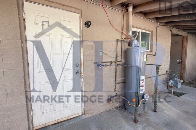 Building Photo - 3114 E Hubbell St