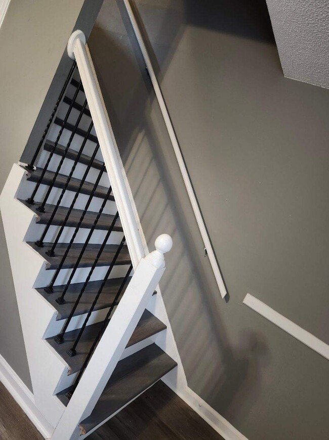 Building Photo - 1121 Morningside Dr