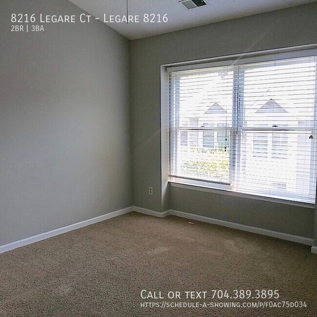 Building Photo - 8216 Legare Ct