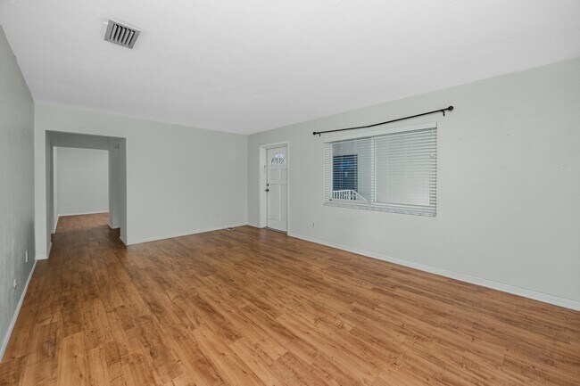 Building Photo - 4340 37th St S
