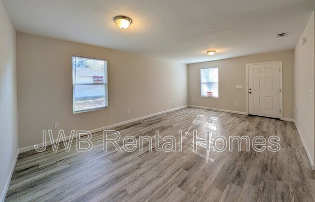 Building Photo - 5215 Missouri Ave