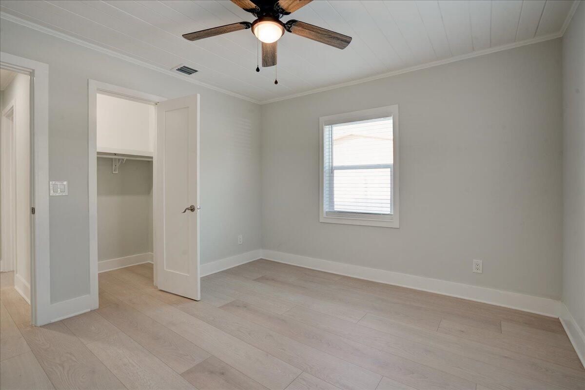 Building Photo - 320 NW 6th Ave