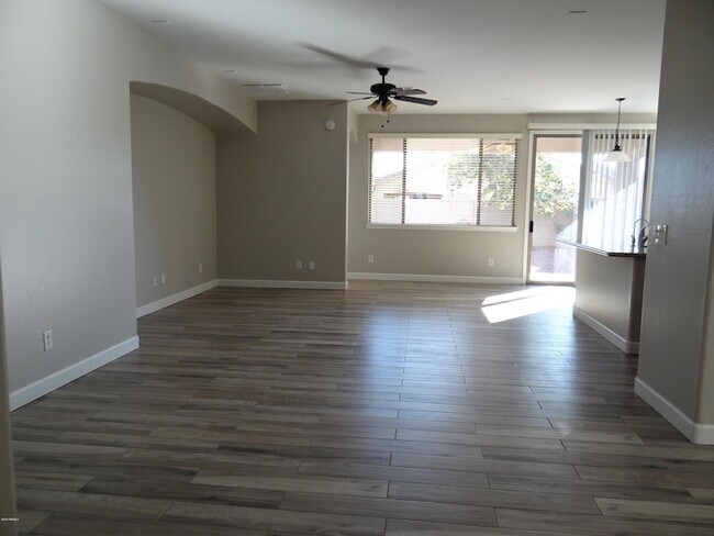 Building Photo - 10331 W Carlota Ln