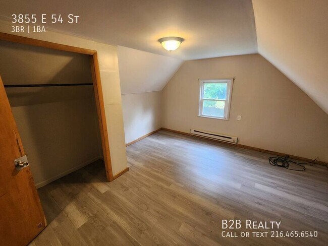 Building Photo - 3855 E 54th St