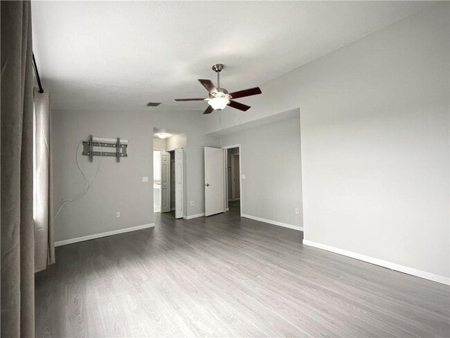 Building Photo - 777 NW 151st Ave