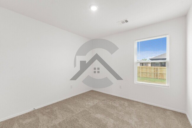 Building Photo - 11 E Reliance Ct