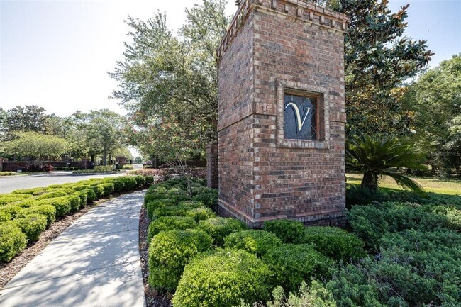 Building Photo - 5005 Barnstead Dr