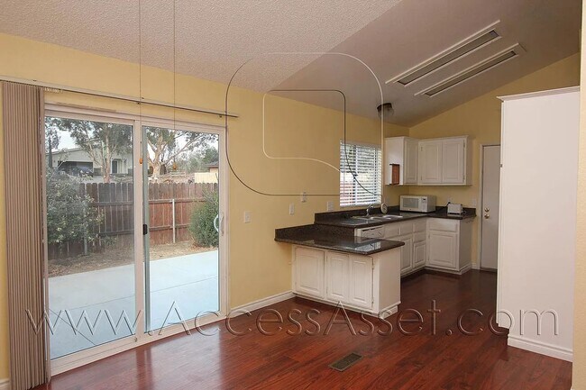 Building Photo - Spacious 3 Bedroom Home with Fenced Yard & Two-Car Garage in Lake Elsinore