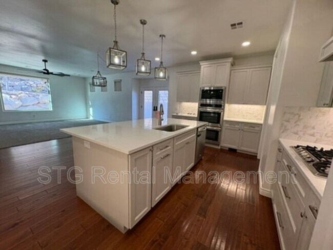 Building Photo - 668 Rio Virgin Dr