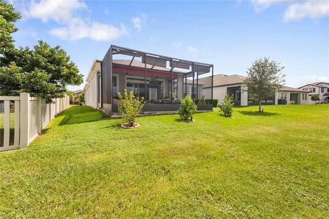 Building Photo - 13413 Palmera Vista Dr