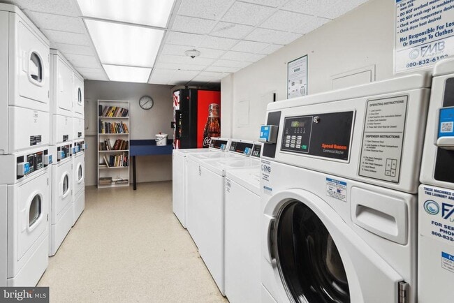 Building Photo - 429 N St SW