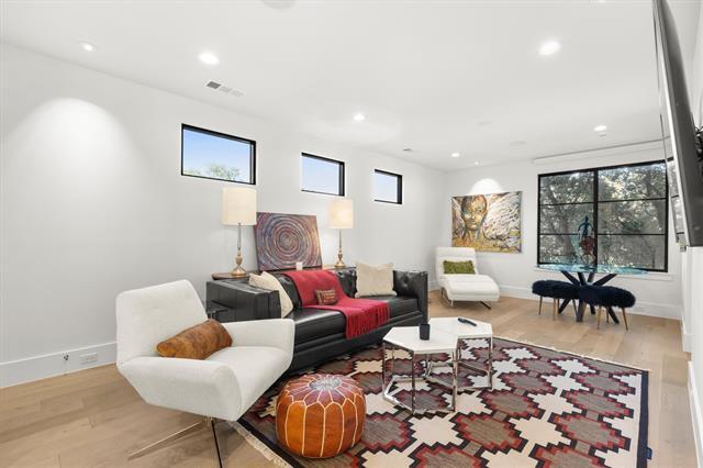 Building Photo - 3771 Almazan Dr