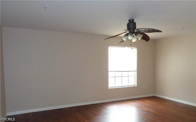 Building Photo - 1757 Four Mile Cove Pkwy
