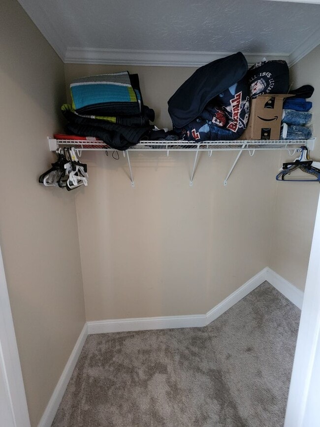 Building Photo - Staycation near everything Fayetteville