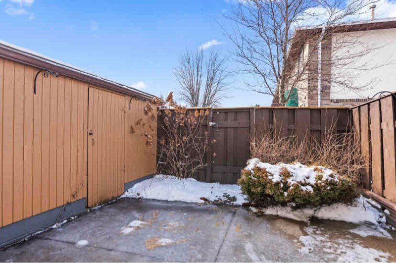 Building Photo - 2370 Woodbrook Cir S