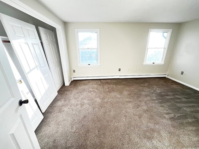 Building Photo - 86 Atwood St