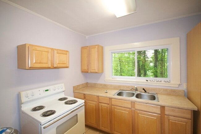 Building Photo - 510 Vineyard Rd