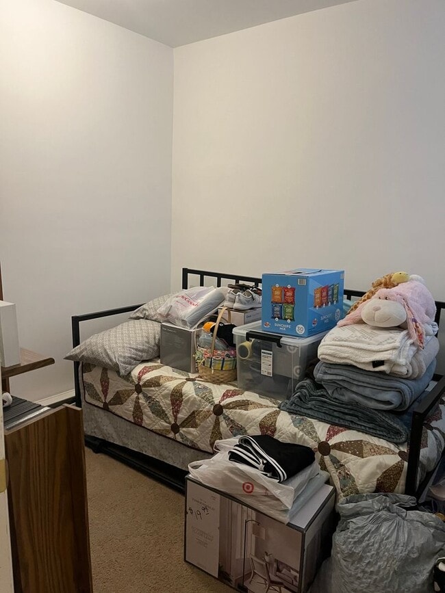 Building Photo - 540 Walnut St