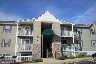 Building Photo - 33 Fern Oak Cir