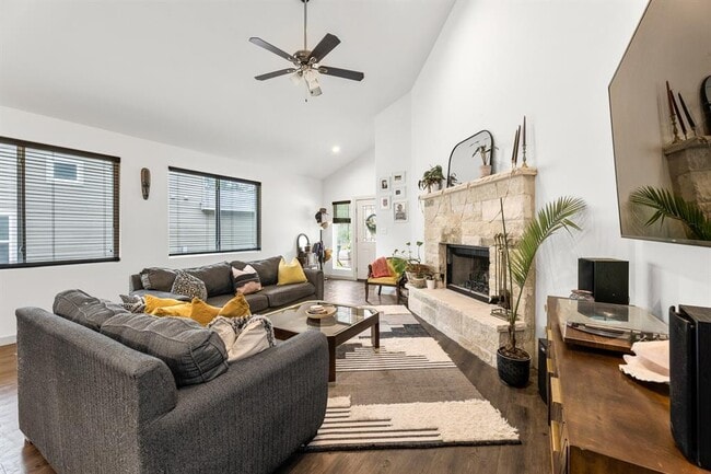 Building Photo - 205 Hanauma Dr