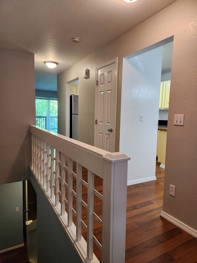 Building Photo - 500 National Ave N