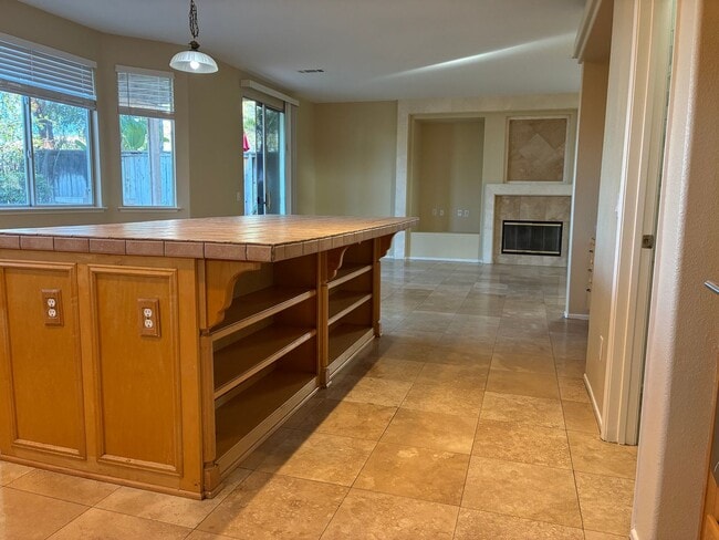 Building Photo - Stunning 4-bedroom hilltop residence nestled in the desirable upper Corona