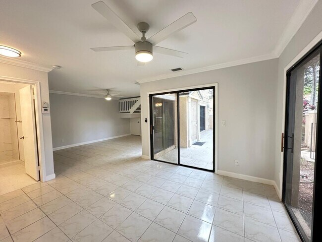 Building Photo - PGA National Beautiful 2 Bedroom 3 Bath Co...