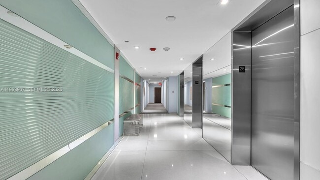 Building Photo - 20301 W Country Club Dr