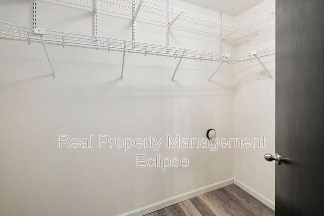 Building Photo - 5011 146th St SE
