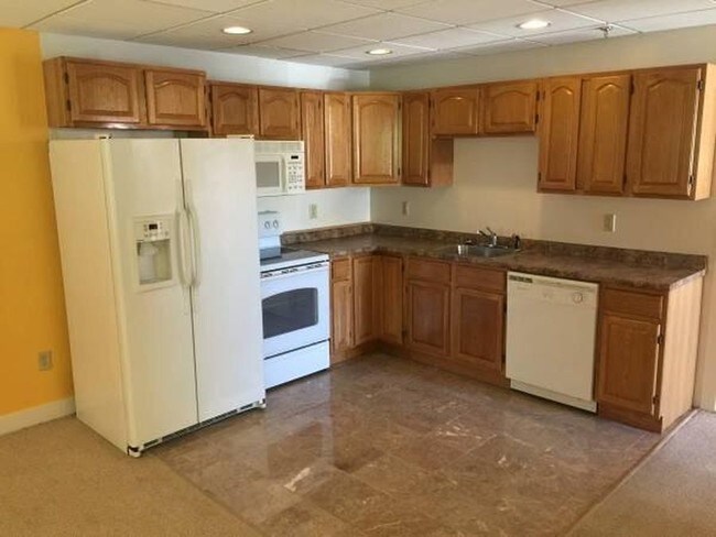 Building Photo - Ledgeview Apartments