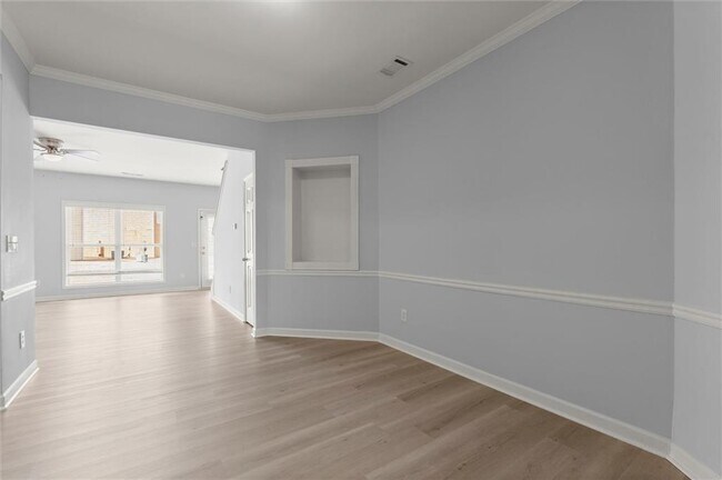 Building Photo - 1947 Lakeshore Overlook Cir NW