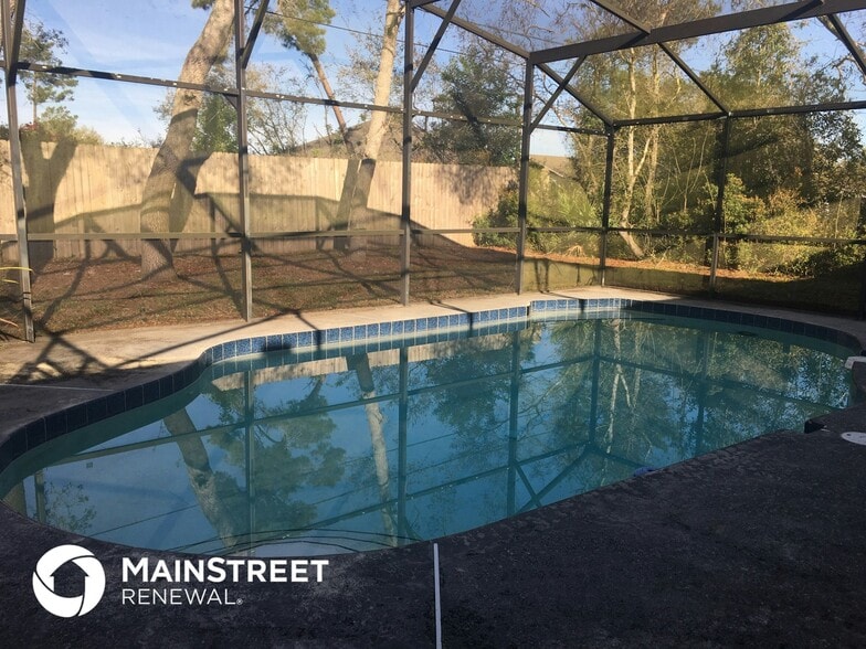 Building Photo - 2348 Ainsworth Ave