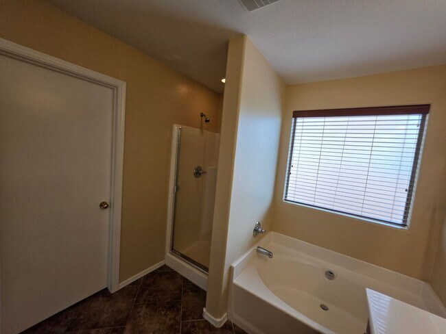 Building Photo - Villages of Laveen Ranch