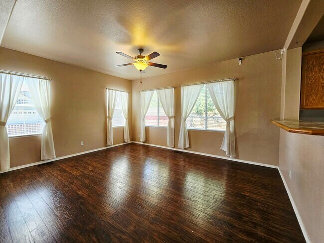 Building Photo - 6834 Cool Spring Way